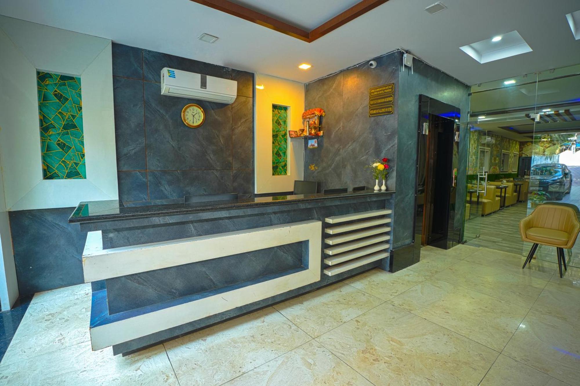 Q Saina S K Regency Rishikesh Hotel Exterior photo